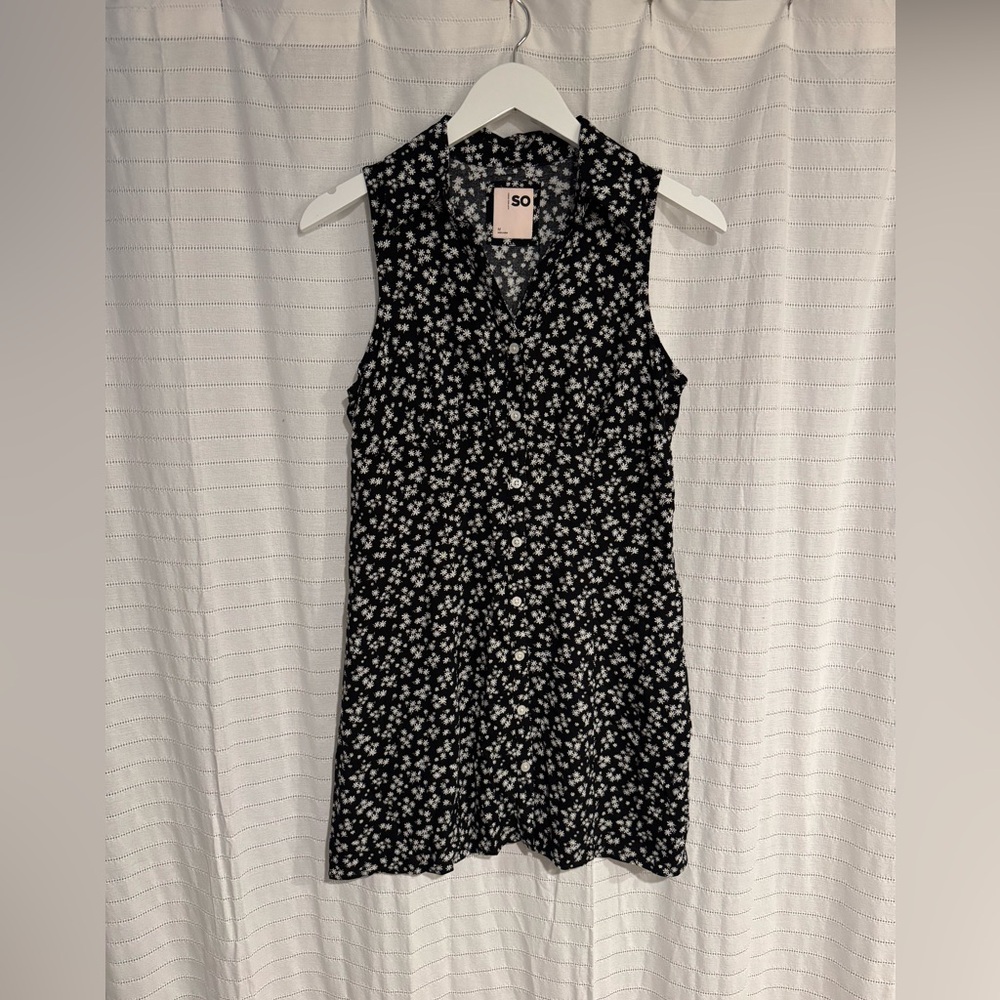 NWOT Retro Y2K Style Black and White Floral Sleeveless Mini Dress Size Medium